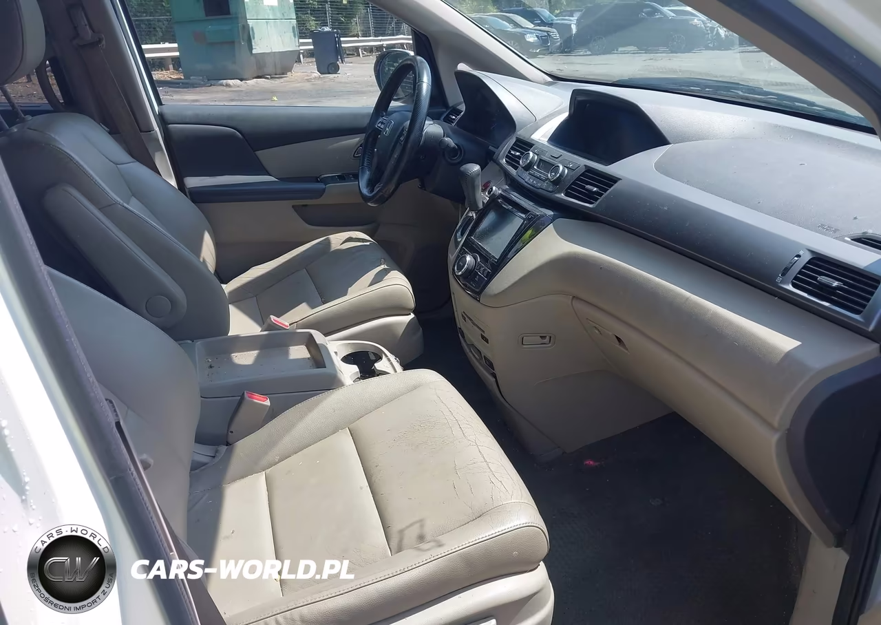 2015 Honda Odyssey Touring-Touring Elite VIN:5FNRL5H95FB049137 - 5