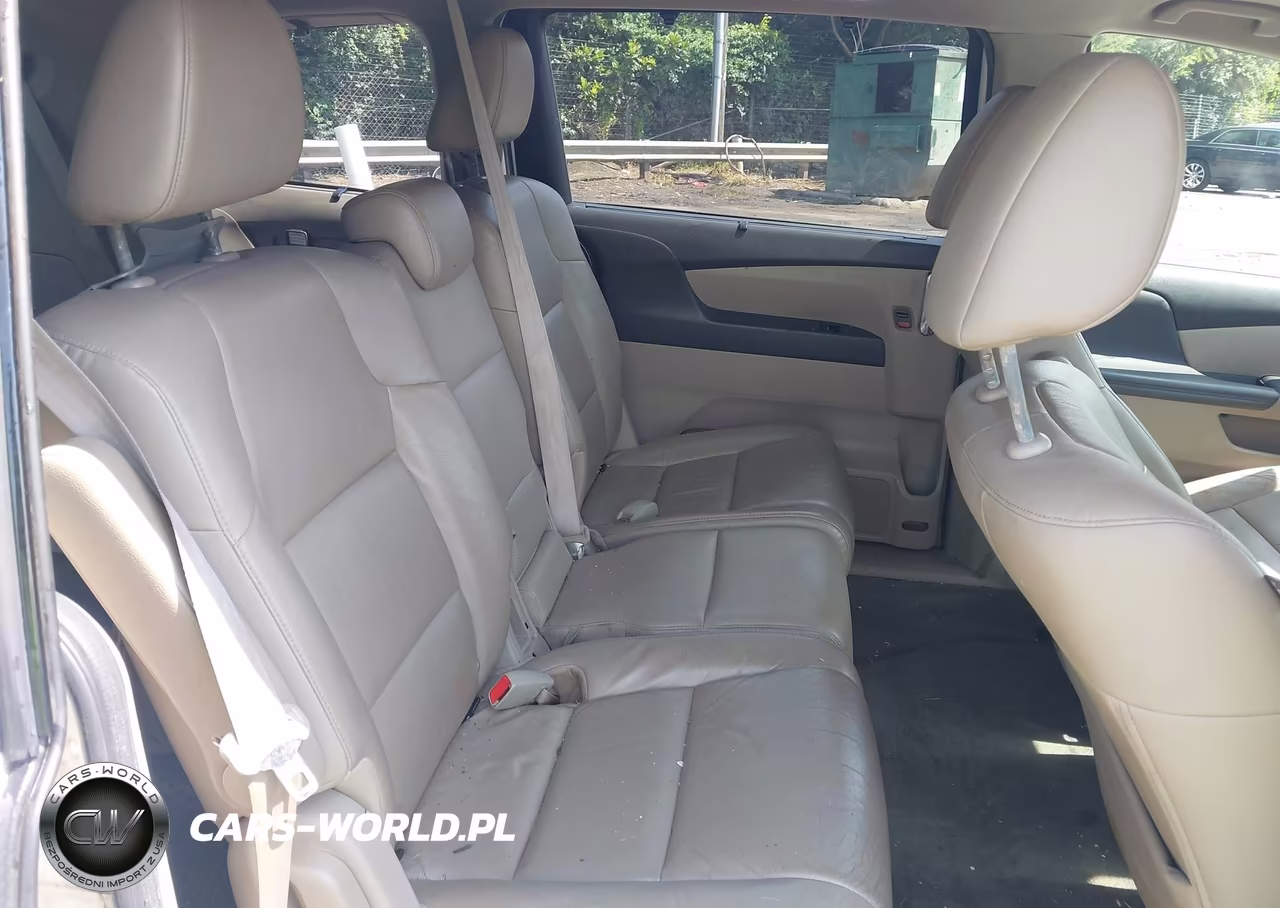 2015 Honda Odyssey Touring-Touring Elite VIN:5FNRL5H95FB049137 - 8