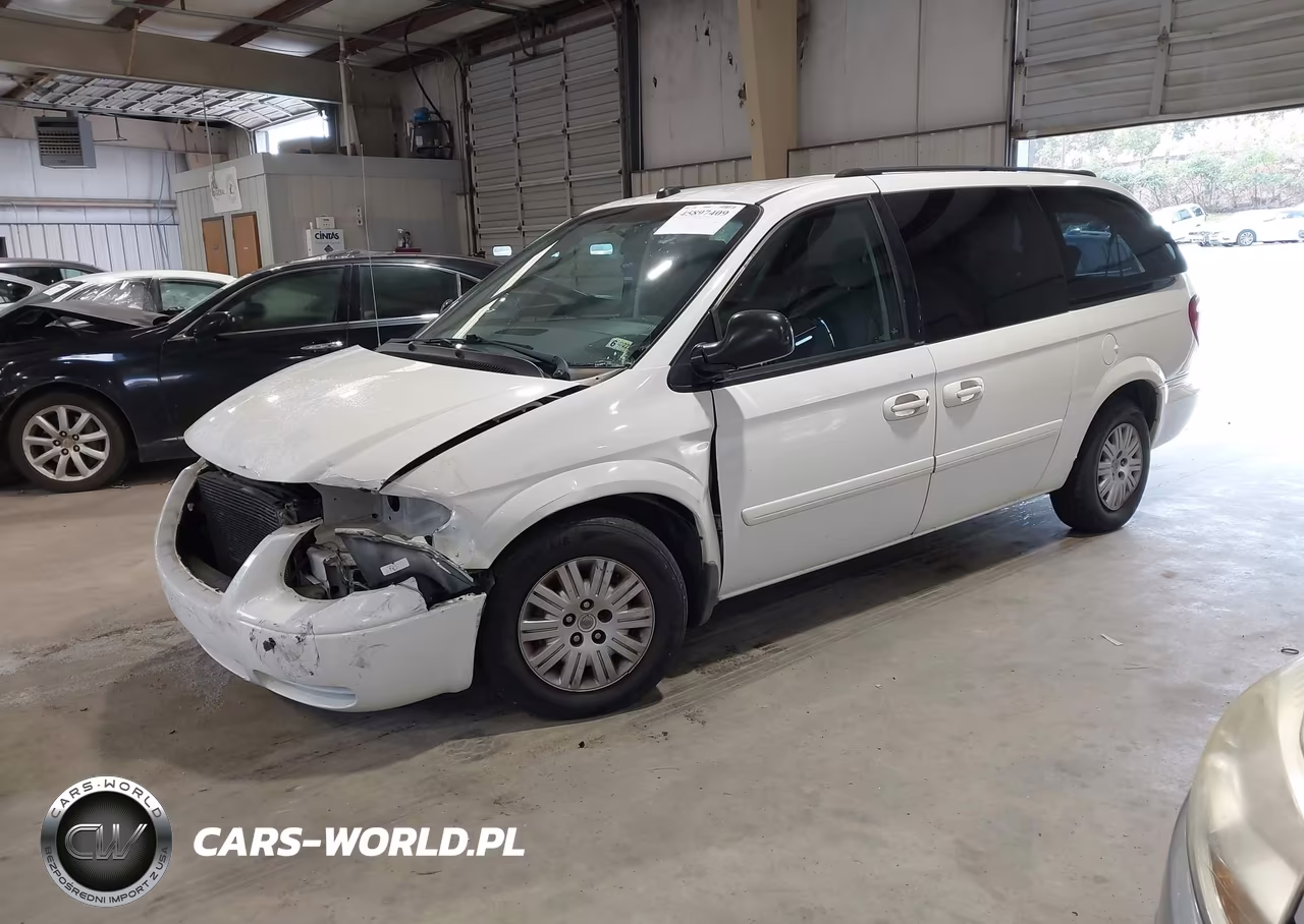 2005 Chrysler Town & Country Lx VIN:2C4GP44R55R519133 - 2