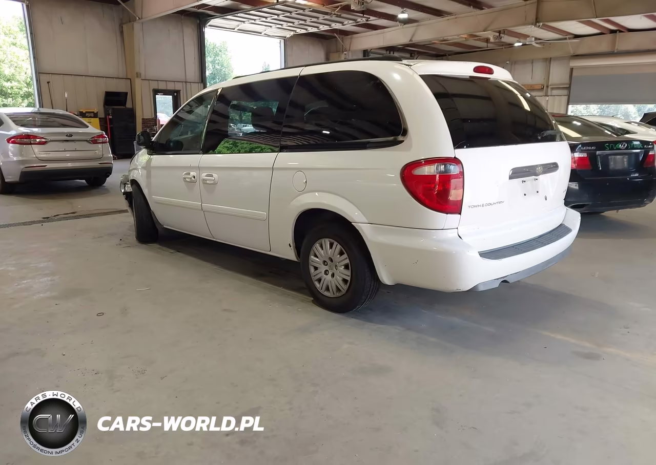 2005 Chrysler Town & Country Lx VIN:2C4GP44R55R519133 - 3