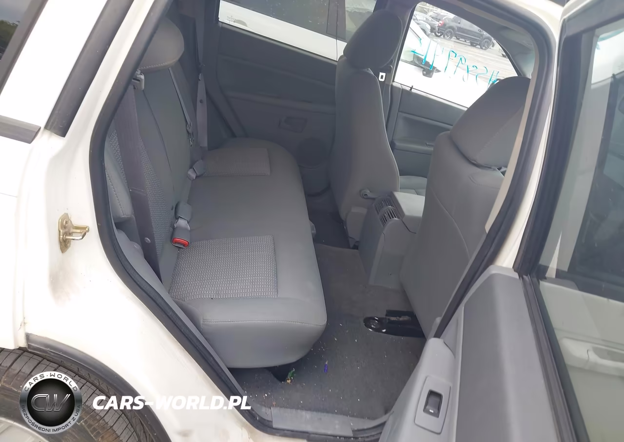 2007 Jeep Grand Cherokee Laredo VIN:1J8GS48K97C575561 - 8