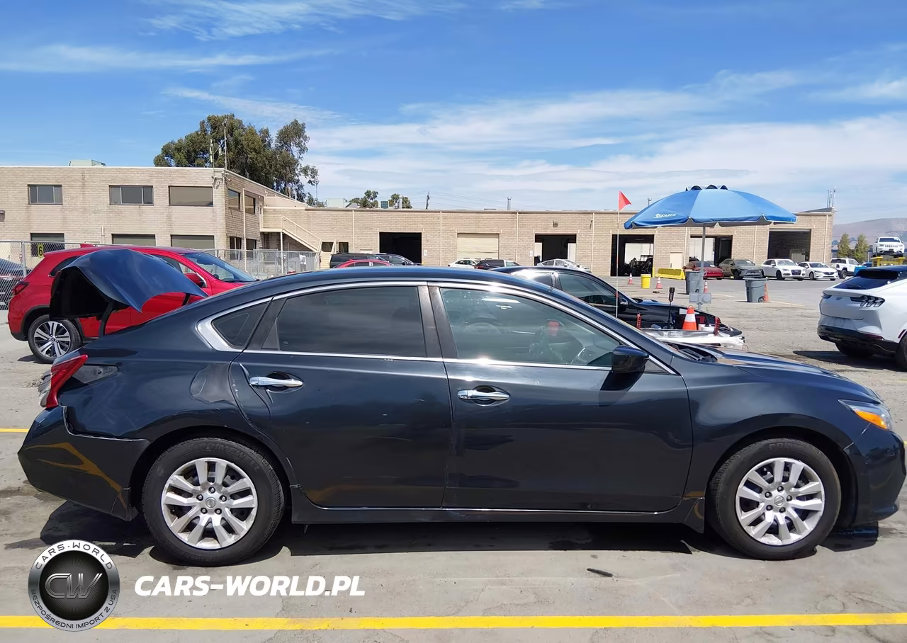 2018 Nissan Altima 2.5 S VIN:1N4AL3AP9JC297722 - 13