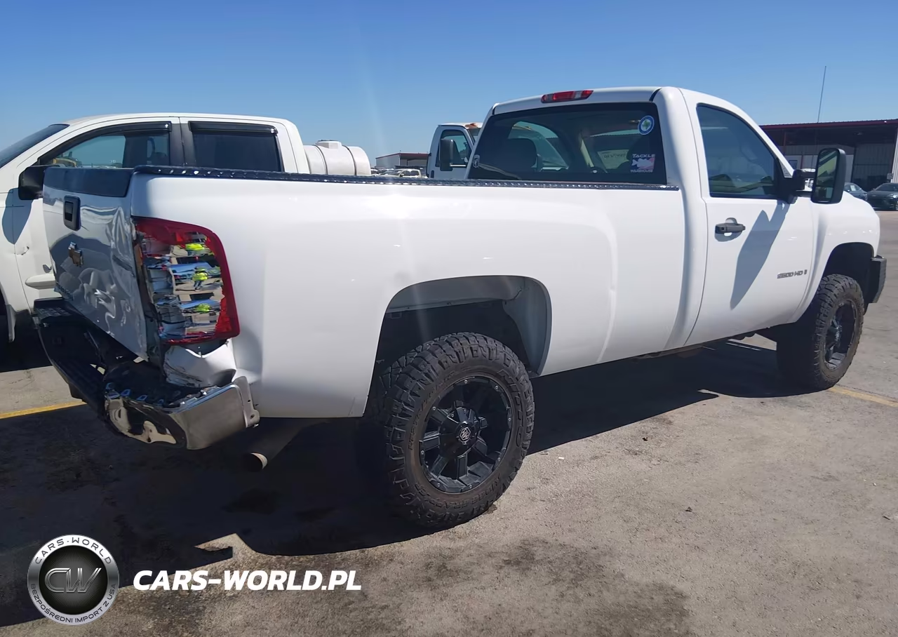 2007 Chevrolet Silverado 2500Hd Work Truck VIN:1GBHC24K47E591226 - 4