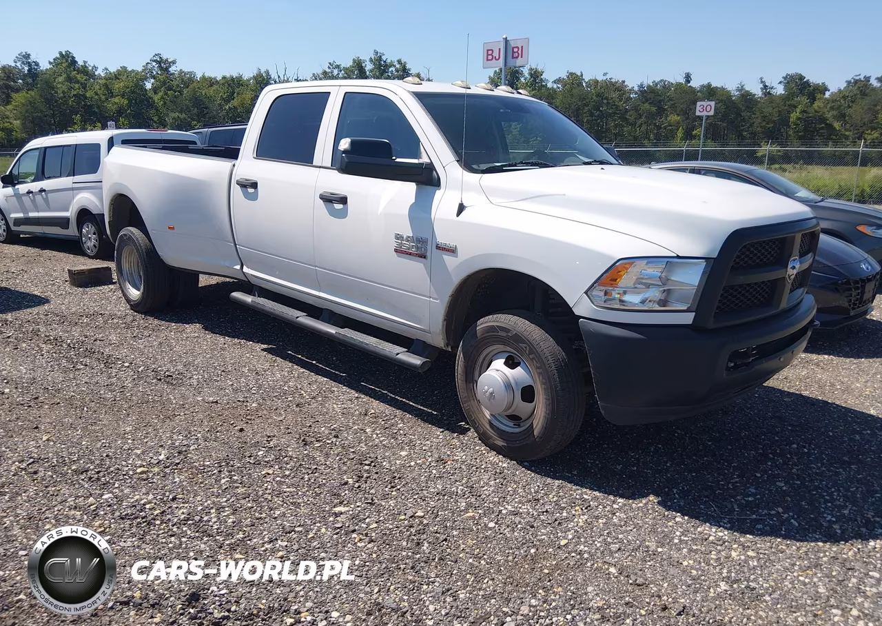 2017 Ram 3500 Tradesman 4X4 8' Box