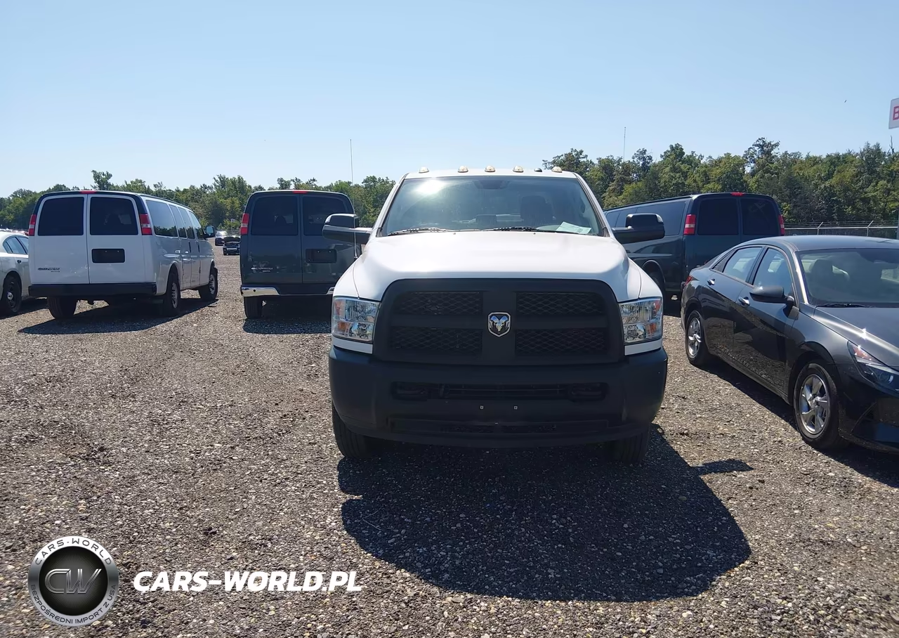 2017 Ram 3500 Tradesman 4X4 8' Box VIN:3C63RRGJ3HG710501 - 13