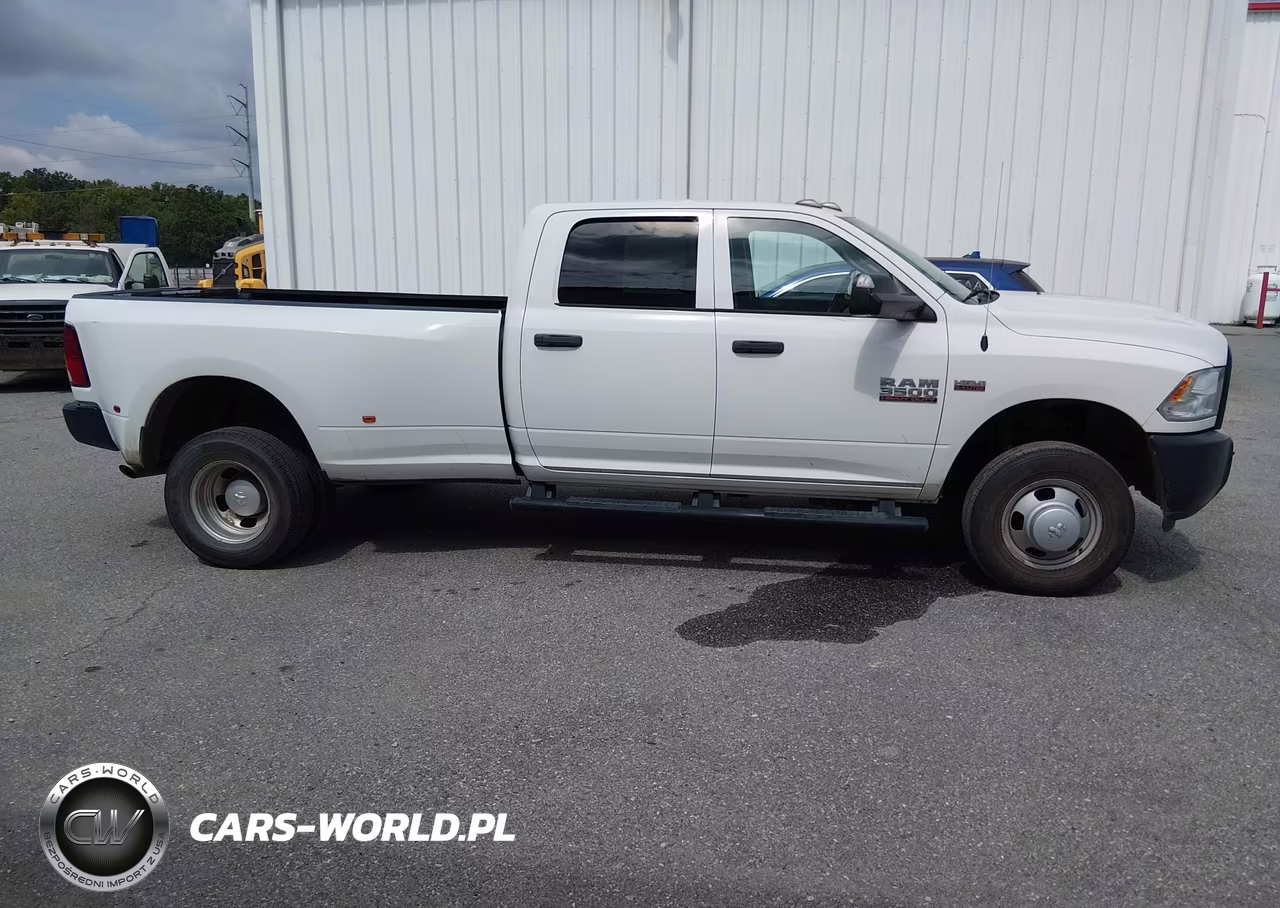 2017 Ram 3500 Tradesman 4X4 8' Box VIN:3C63RRGJ3HG710501 - 14