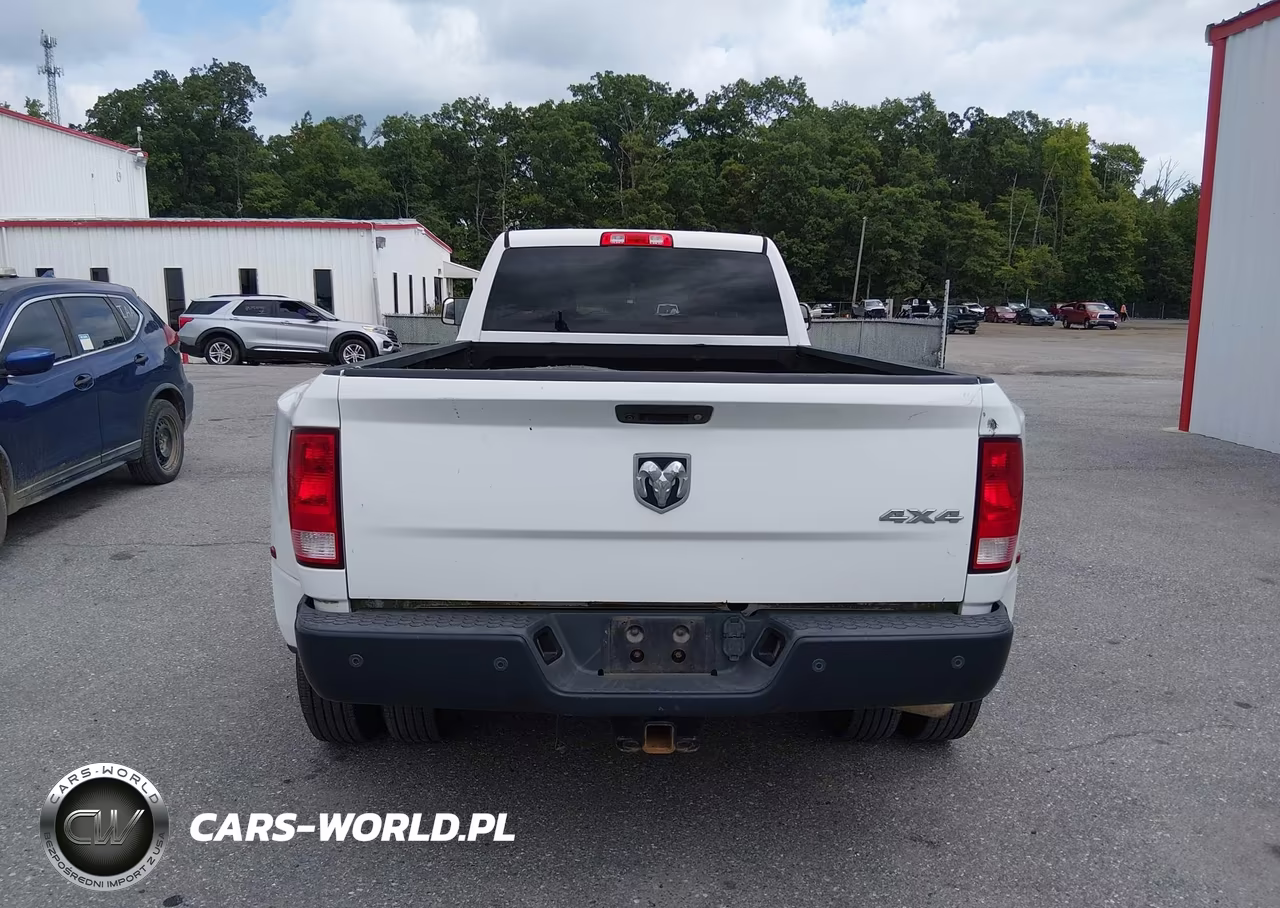 2017 Ram 3500 Tradesman 4X4 8' Box VIN:3C63RRGJ3HG710501 - 17