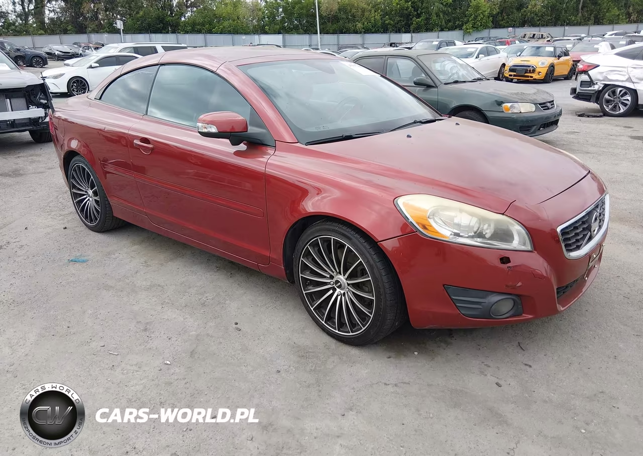 2011 Volvo C70 T5 (Retail Only)