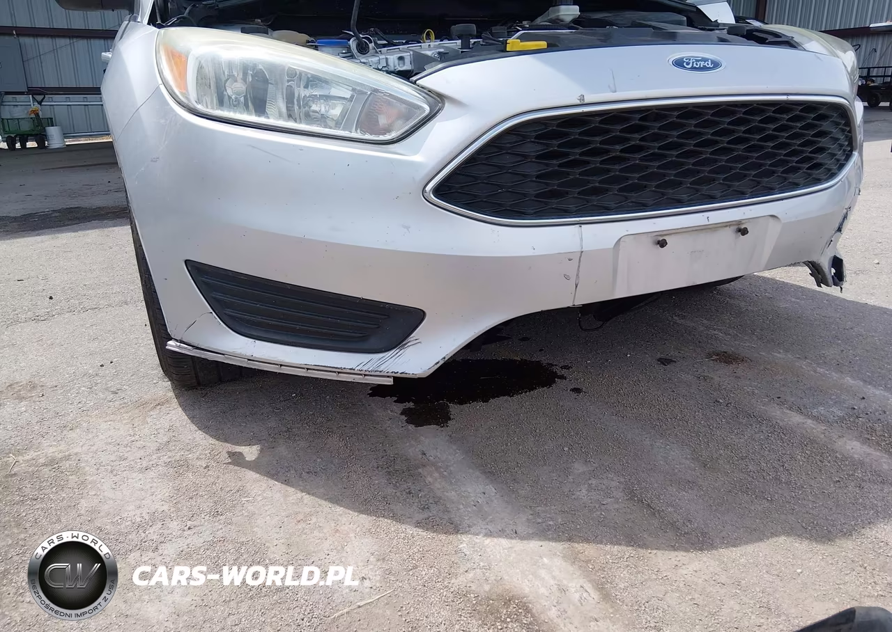 2017 Ford Focus Se VIN:1FADP3K23HL284348 - 6