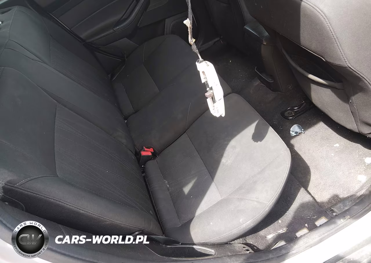 2017 Ford Focus Se VIN:1FADP3K23HL284348 - 8
