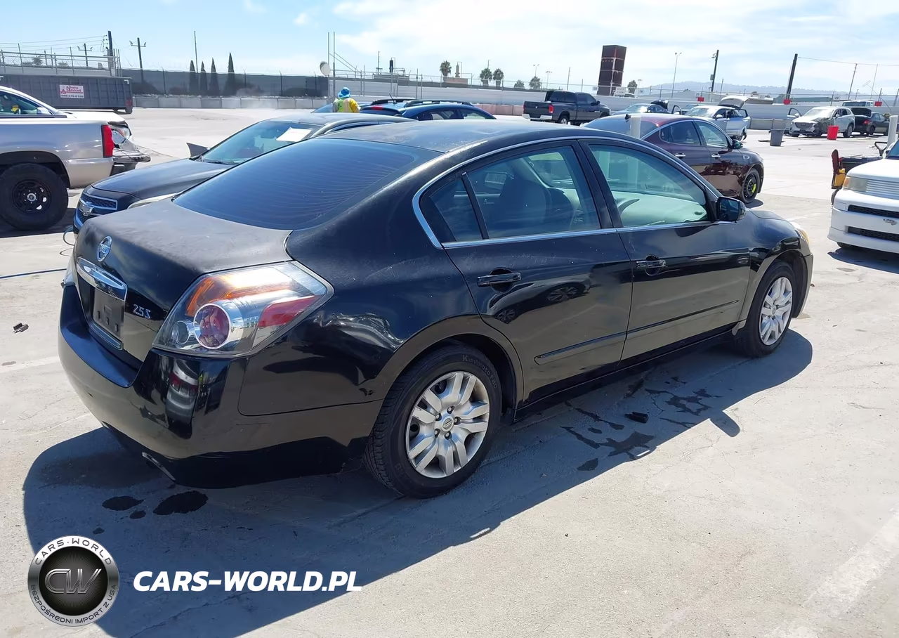 2011 Nissan Altima VIN:1N4AL2AP0BN461830 - 4