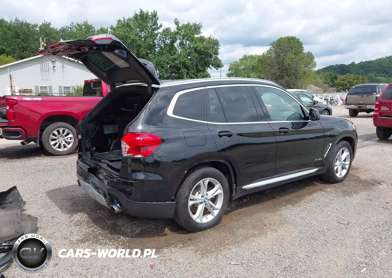 2018 BMW X3 xDrive30I VIN:5UXTR9C59JLD63395 - 4