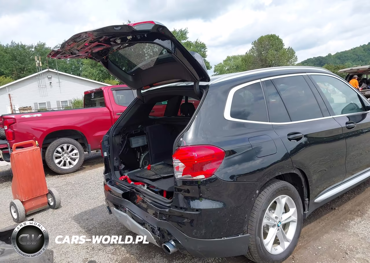 2018 BMW X3 xDrive30I VIN:5UXTR9C59JLD63395 - 6