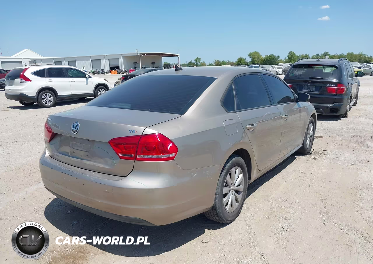2015 Volkswagen Passat 1.8T Wolfsburg Edition VIN:1VWAS7A36FC011203 - 4