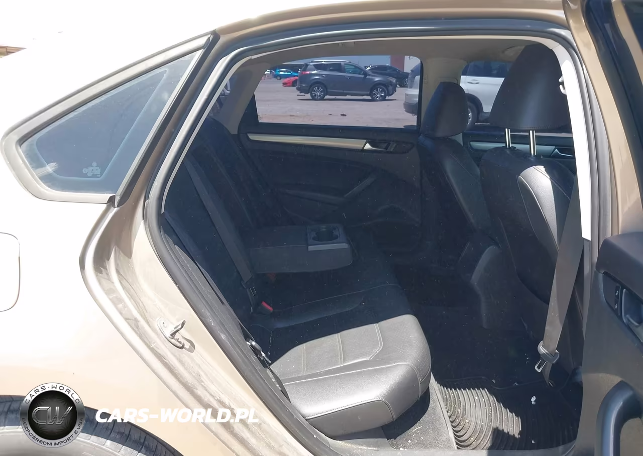2015 Volkswagen Passat 1.8T Wolfsburg Edition VIN:1VWAS7A36FC011203 - 8