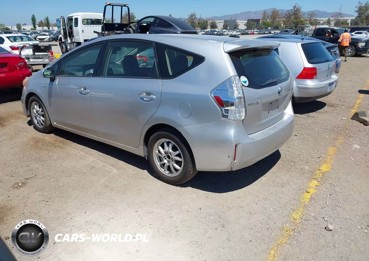 2014 Toyota Prius V Three VIN:JTDZN3EUXEJ002586 - 3