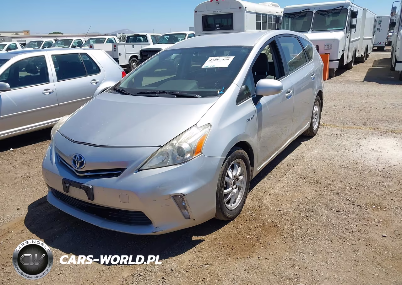 2014 Toyota Prius V Three VIN:JTDZN3EUXEJ002586 - 6
