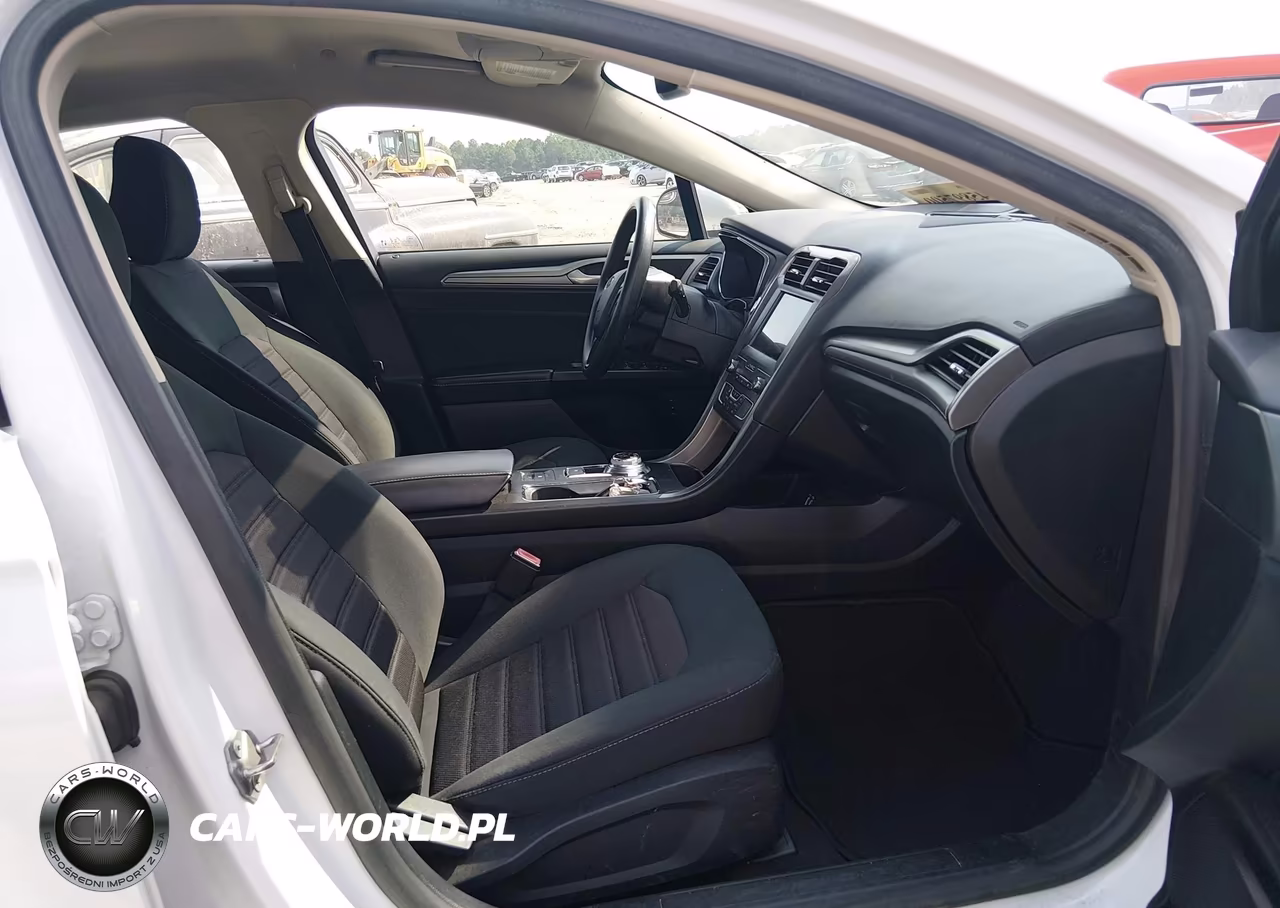 2020 Ford Fusion Hybrid Se VIN:3FA6P0LUXLR244995 - 5