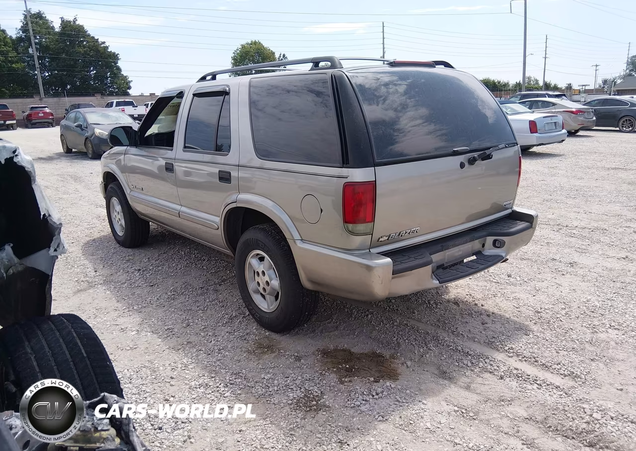 2005 Chevrolet Blazer Ls VIN:1GNDT13X85K105377 - 3