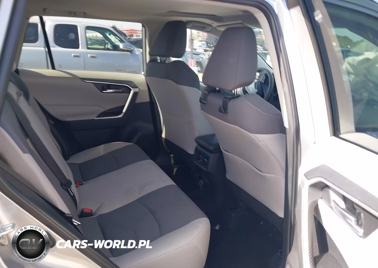 2025 Toyota Rav4 Xle VIN:2T3W1RFV0SC306596 - 8