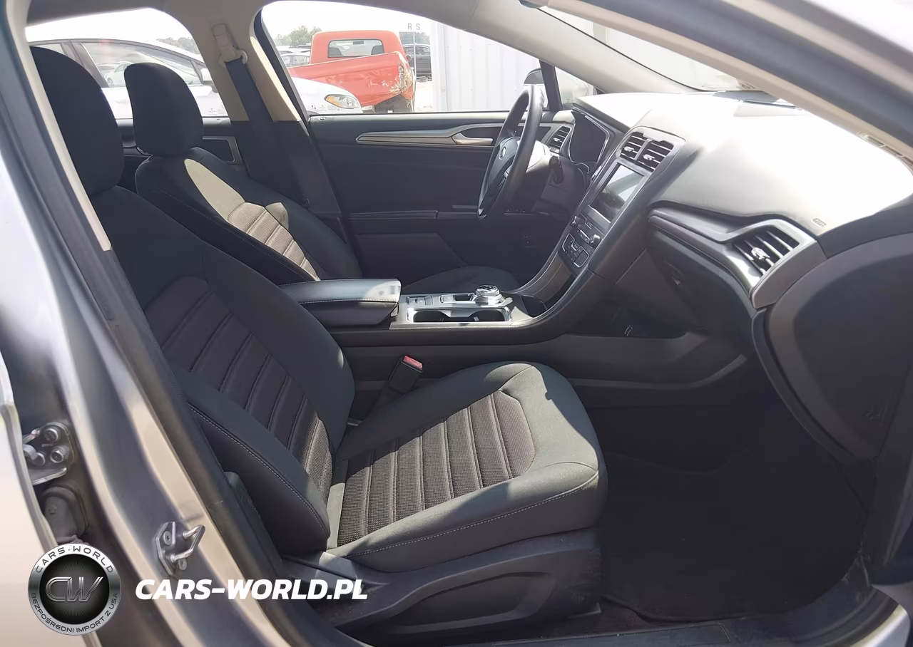 2020 Ford Fusion Hybrid Se VIN:3FA6P0LU1LR245209 - 5