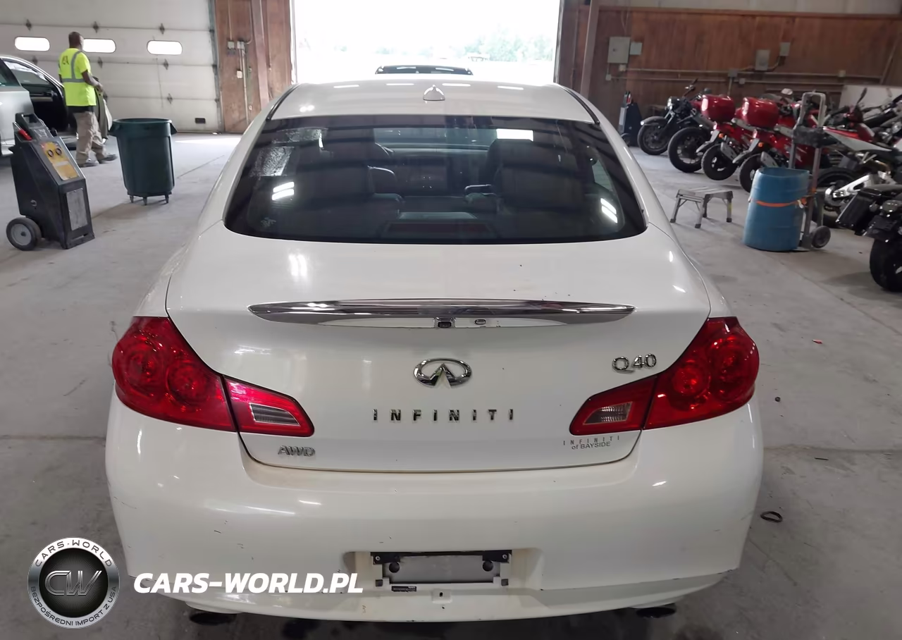 2015 Infiniti Q40 VIN:JN1CV6AR0FM522789 - 16