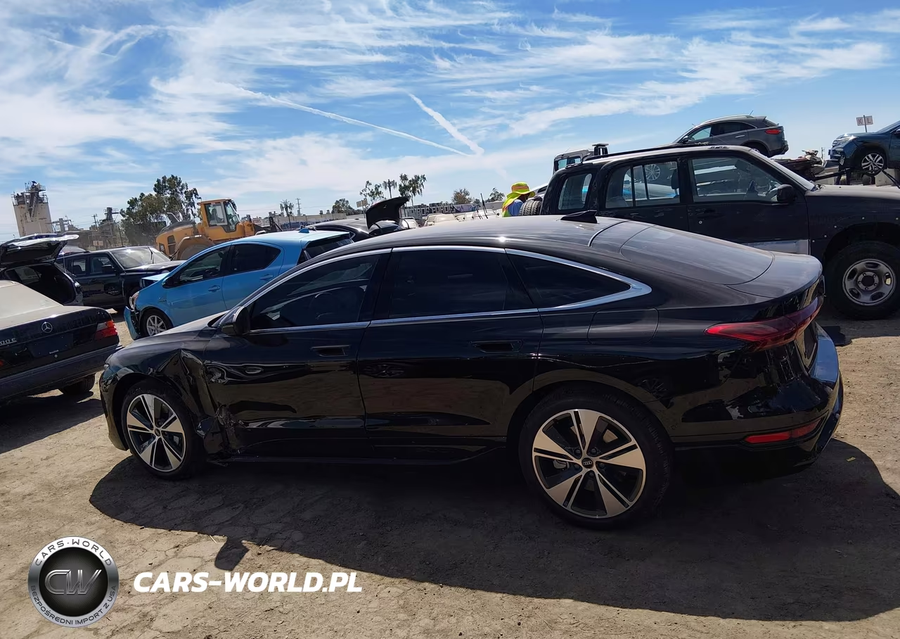 2025 Audi A6 E-Tron Premium Plus VIN:WAU2DAGH5SA023184 - 14