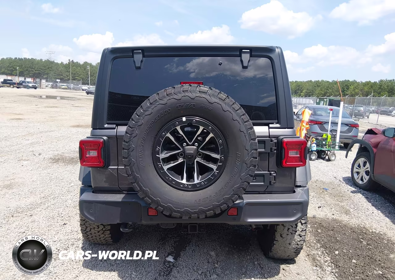 2025 Jeep Wrangler 2-Door Willys 4X4 VIN:1C4PJXAN1SW653483 - 17