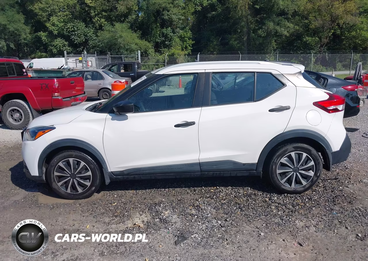 2018 Nissan Kicks S VIN:3N1CP5CU5JL542982 - 14