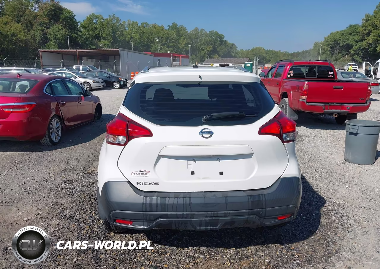 2018 Nissan Kicks S VIN:3N1CP5CU5JL542982 - 16