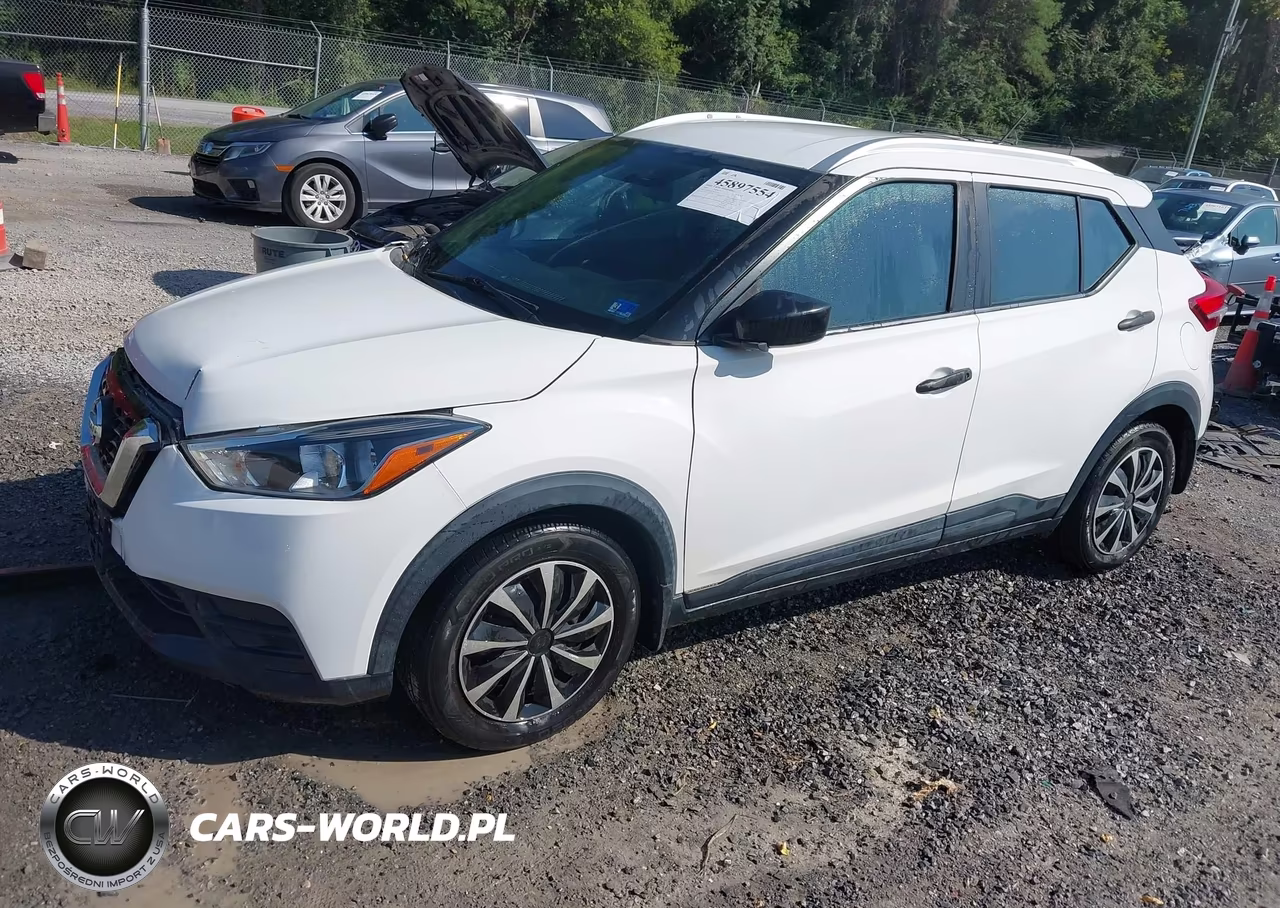 2018 Nissan Kicks S VIN:3N1CP5CU5JL542982 - 2