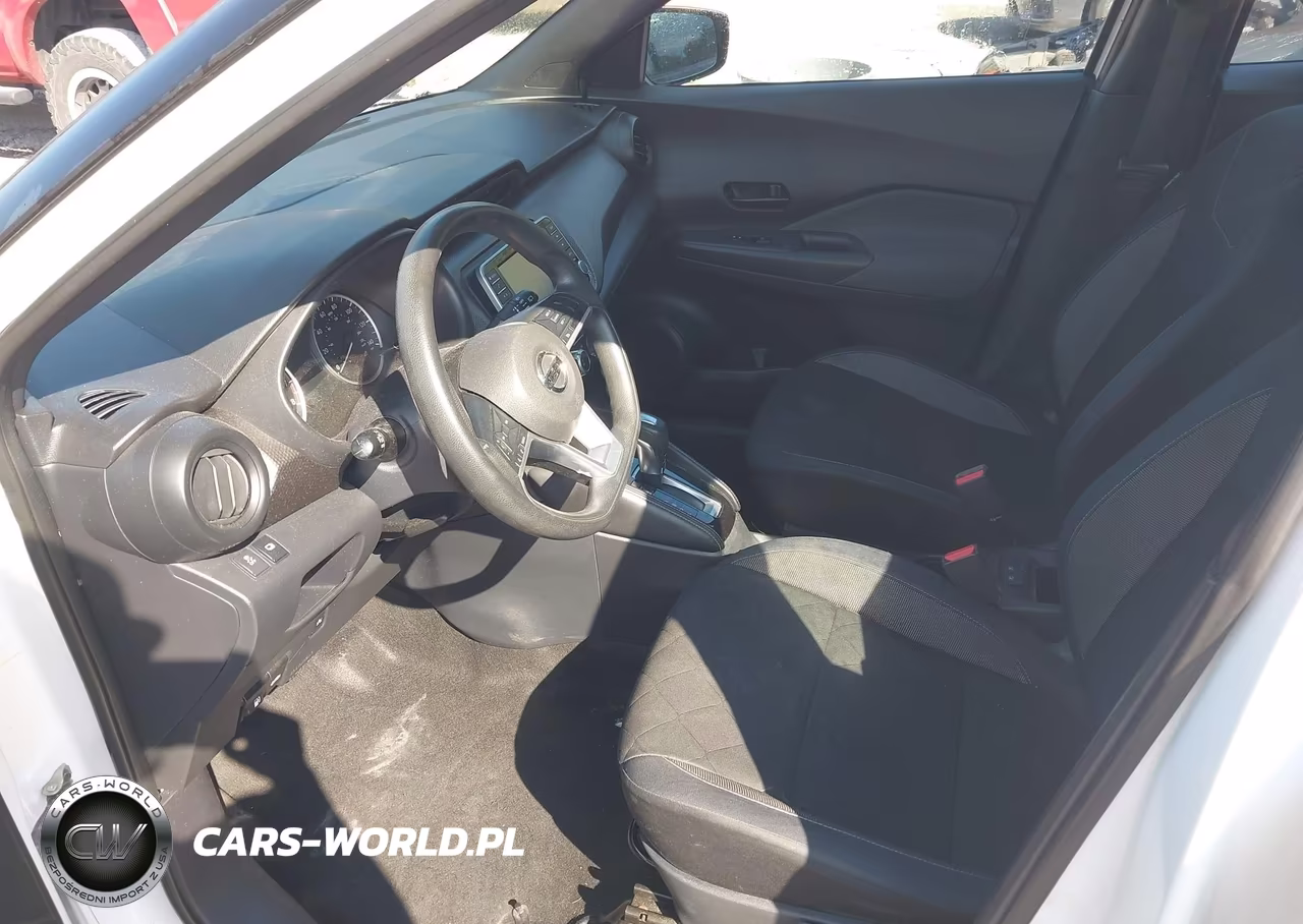 2018 Nissan Kicks S VIN:3N1CP5CU5JL542982 - 5