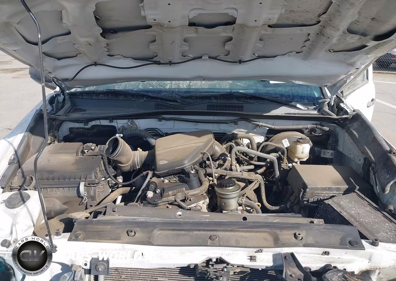 2020 Toyota Tacoma Sr VIN:5TFRX5GN3LX182323 - 10