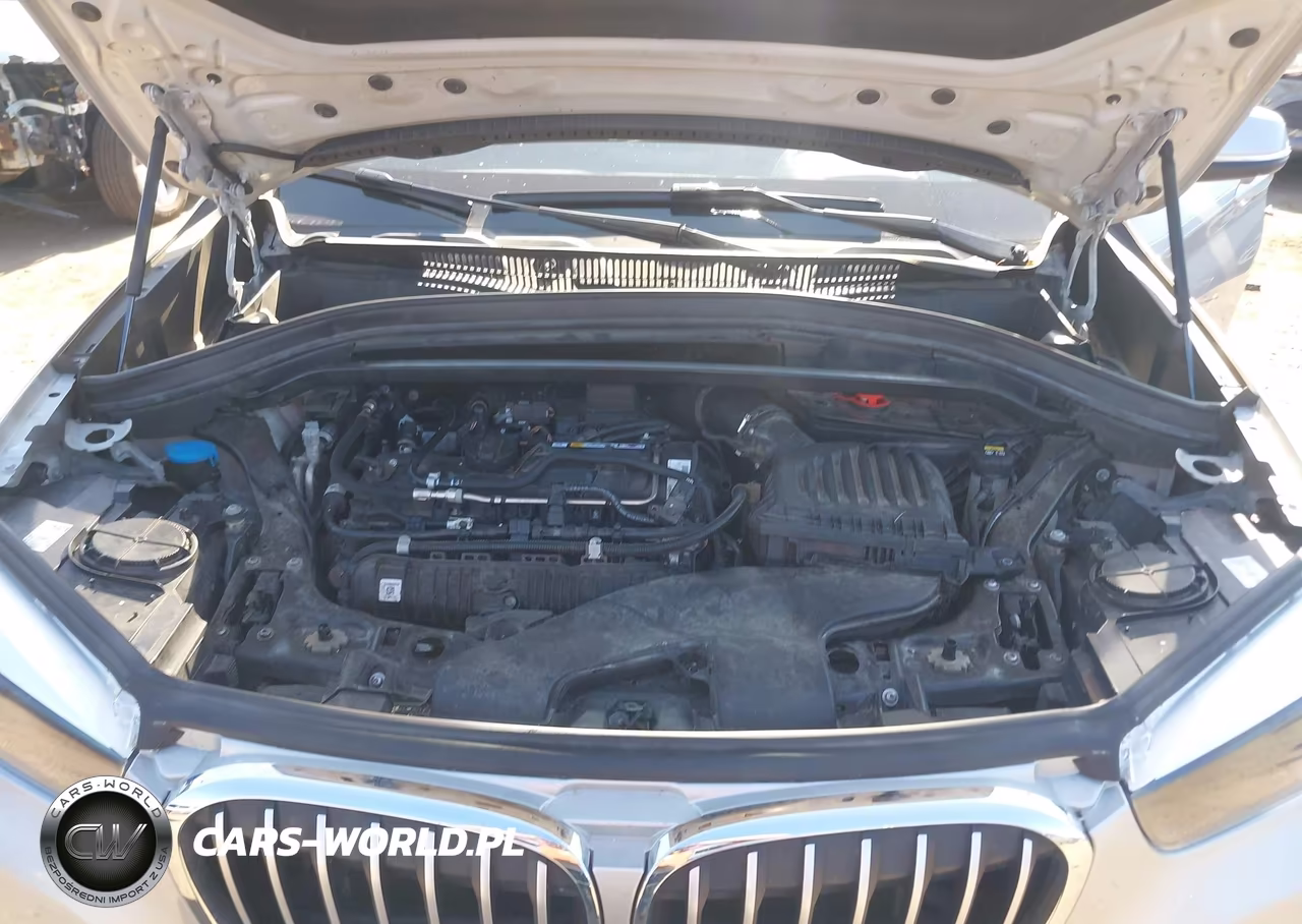 2018 BMW X1 xDrive28I VIN:WBXHT3C33J5K25263 - 10