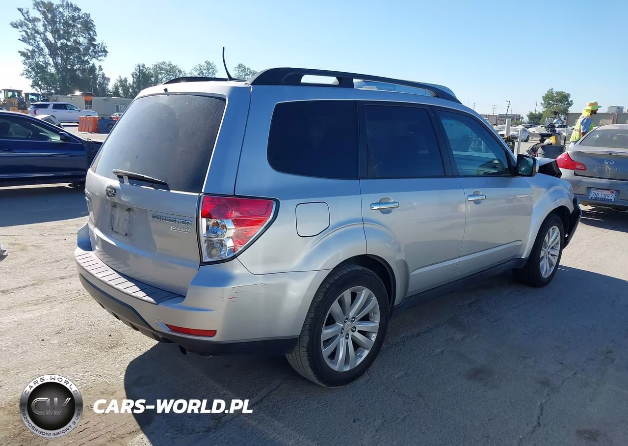 2011 Subaru Forester 2.5X Premium VIN:JF2SHADC9BH712766 - 4