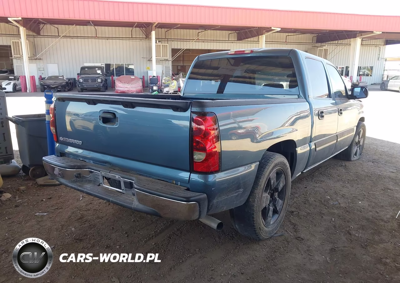 2007 Chevrolet Silverado 1500 Classic Ls VIN:2GCEC13V471169673 - 4