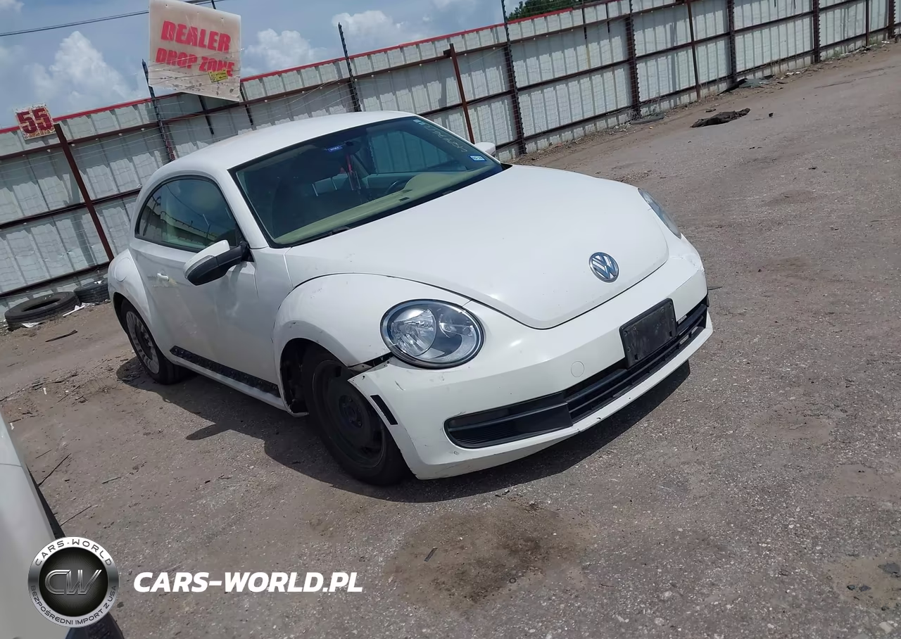 2013 Volkswagen Beetle 2.5L – zdjęcie 1 z 11