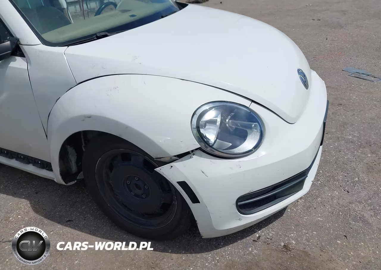 2013 Volkswagen Beetle 2.5L VIN:3VWJX7AT0DM678121 - 6