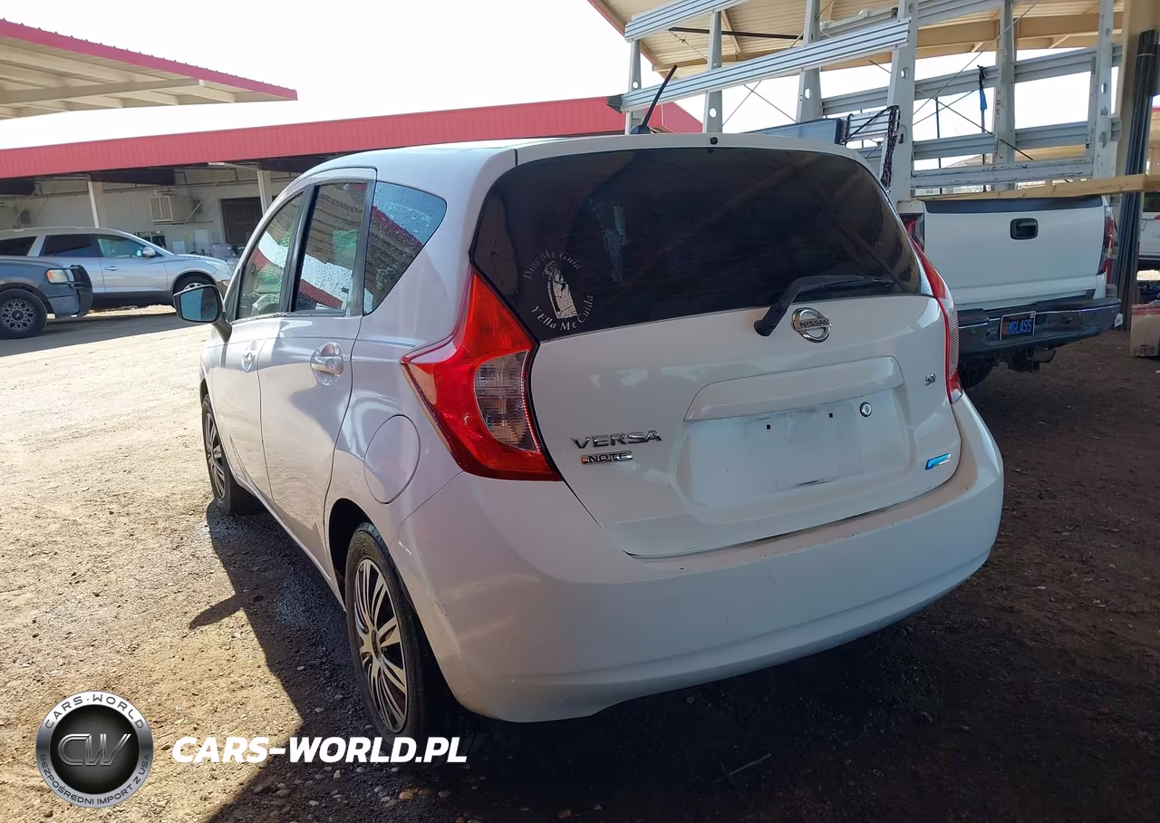 2015 Nissan Versa Note S Plus VIN:3N1CE2CPXFL432029 - 3