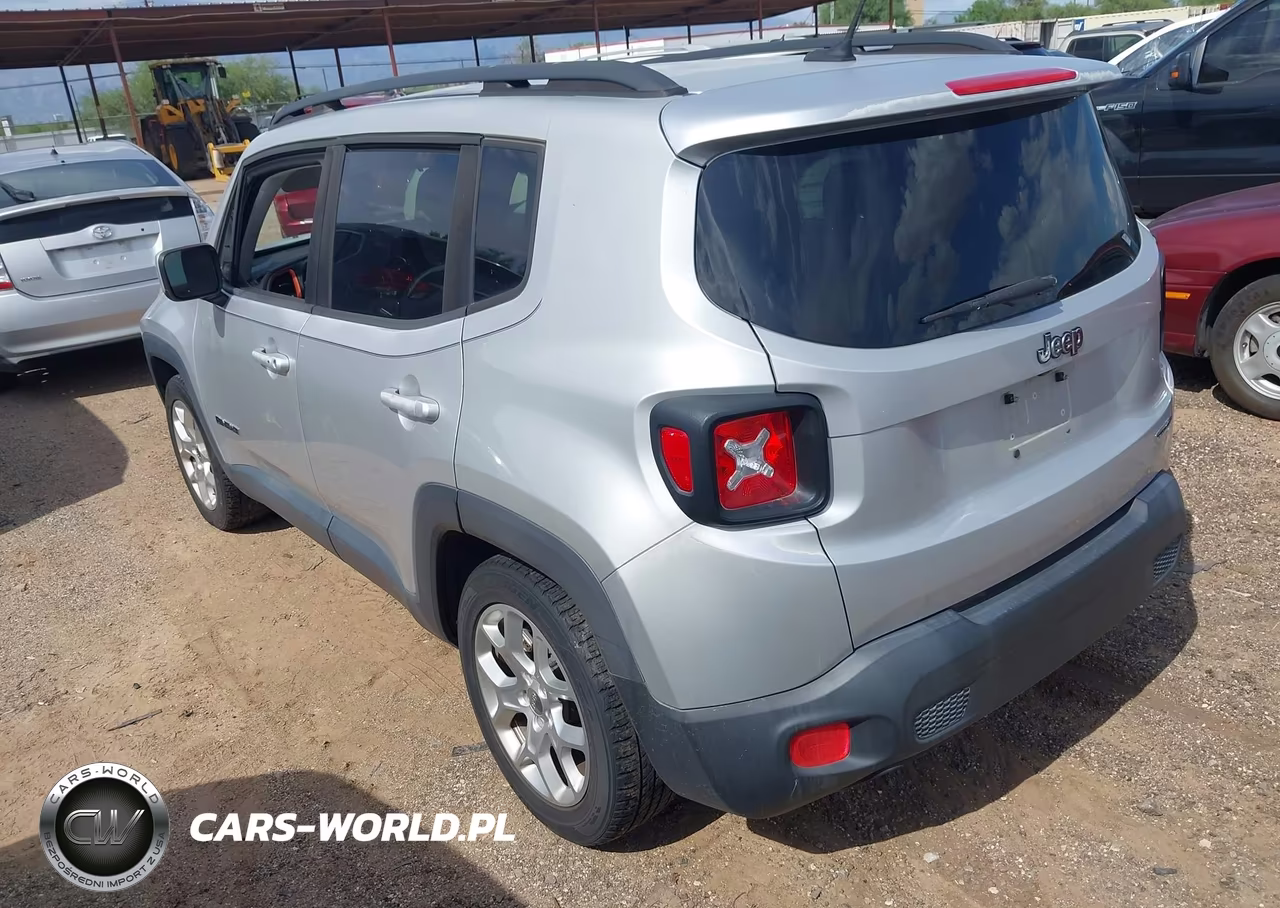 2015 Jeep Renegade Latitude VIN:ZACCJABT7FPB87084 - 3