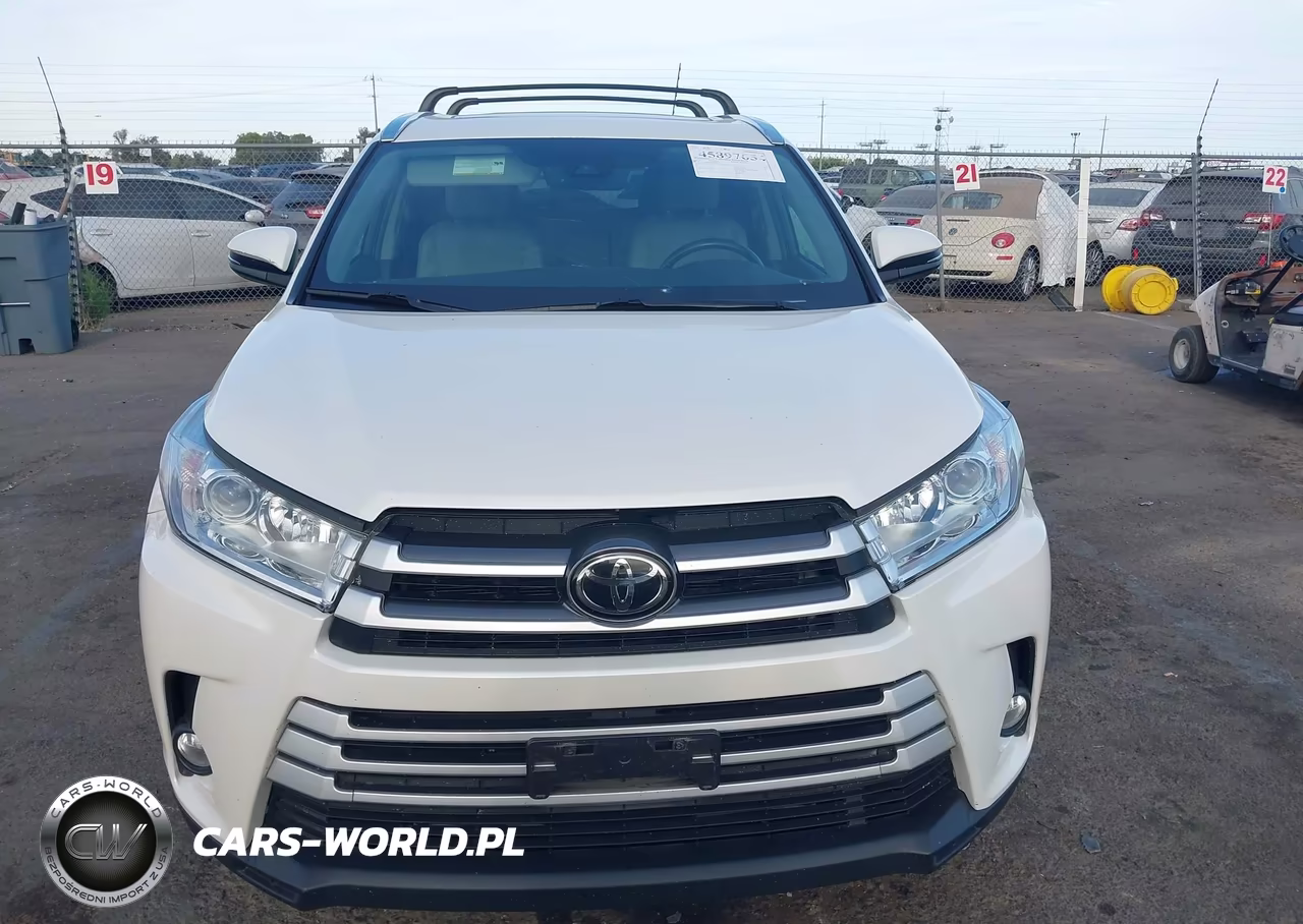 2019 Toyota Highlander Xle VIN:5TDJZRFH7KS608657 - 12
