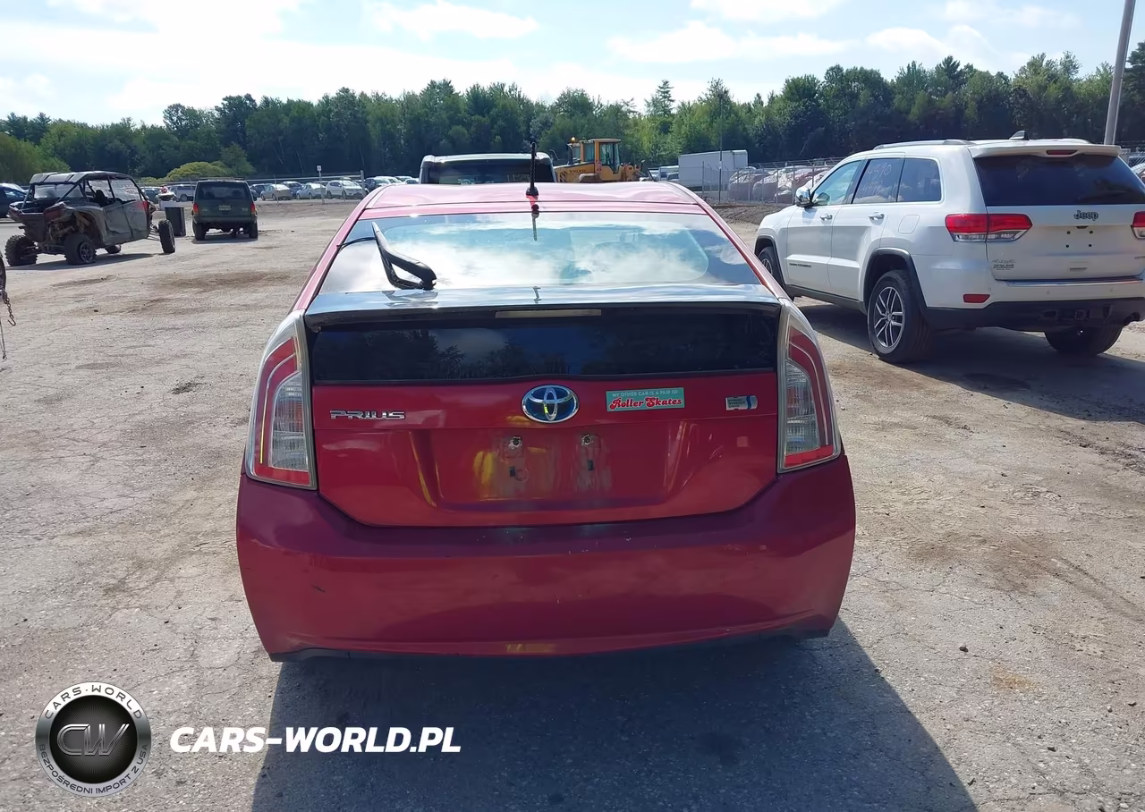 2013 Toyota Prius Two VIN:JTDKN3DU9D0345316 - 16