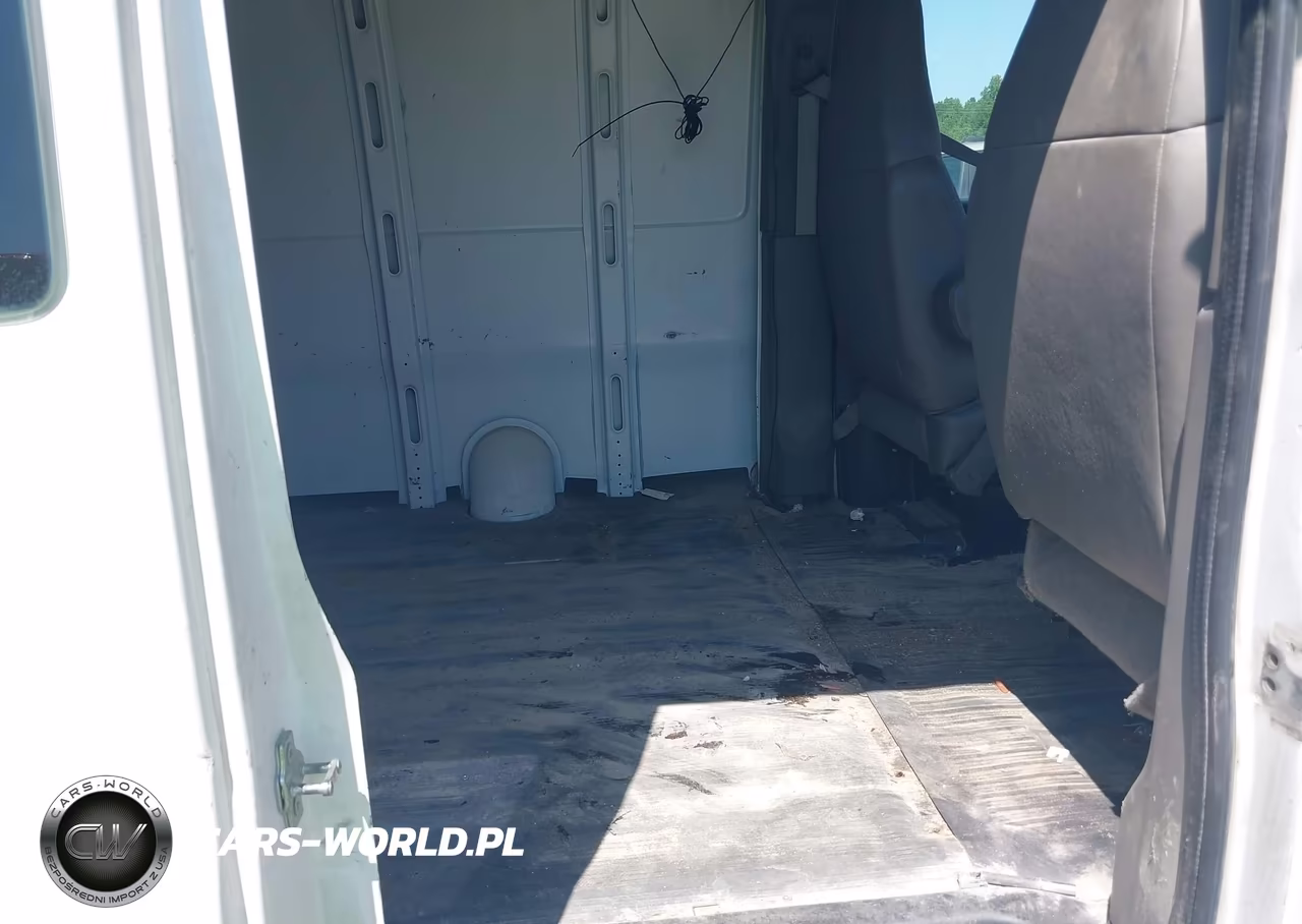 2007 Chevrolet Express Cargo Van Work Van VIN:1GCHG35U571106931 - 8