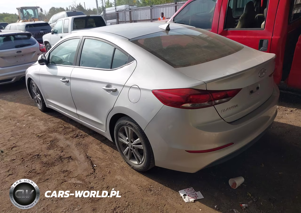 HYUNDAI ELANTRA SE VIN:5NPD84LF5JH257354 - 3