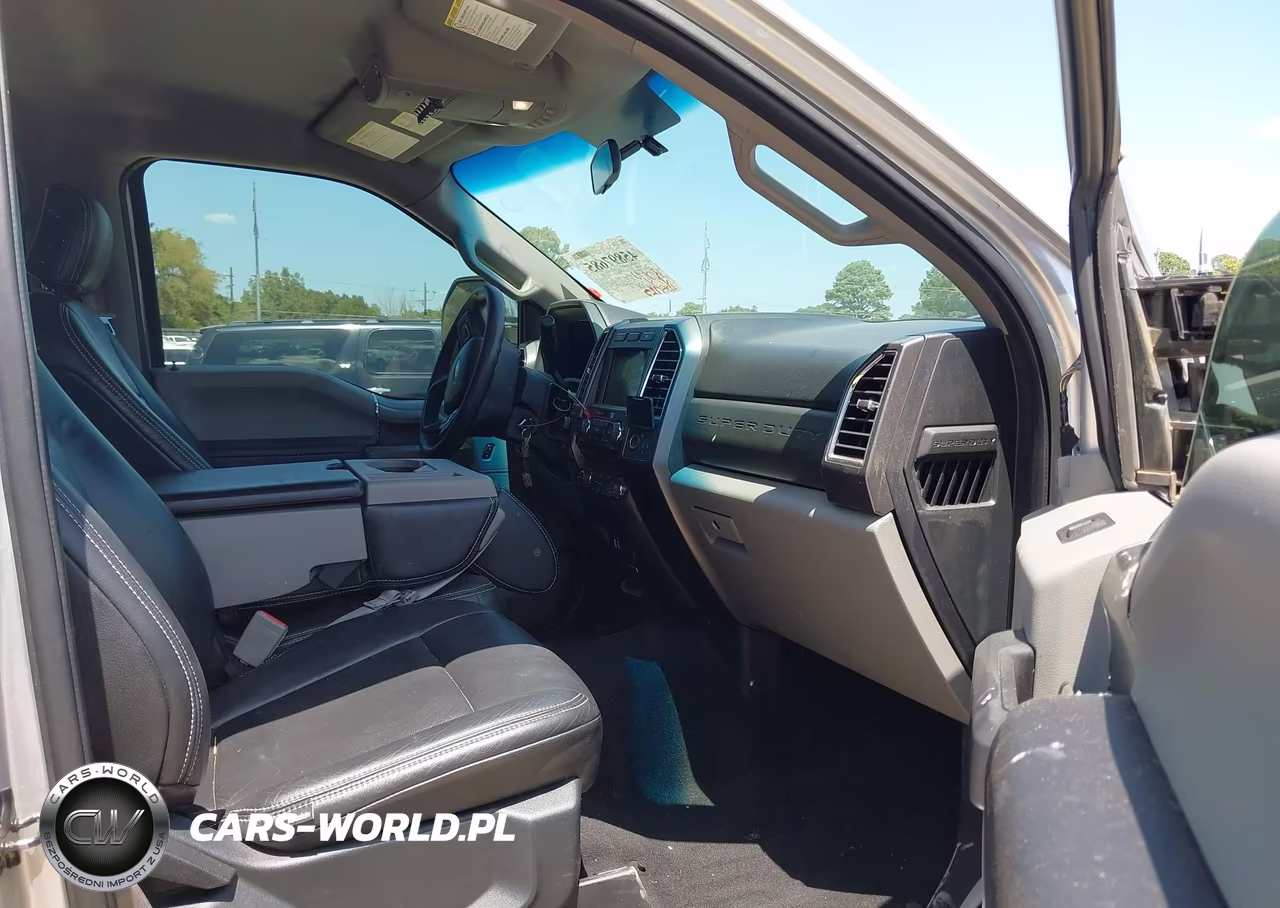 2017 Ford F-250 Xlt VIN:1FT7W2B69HEF42920 - 5