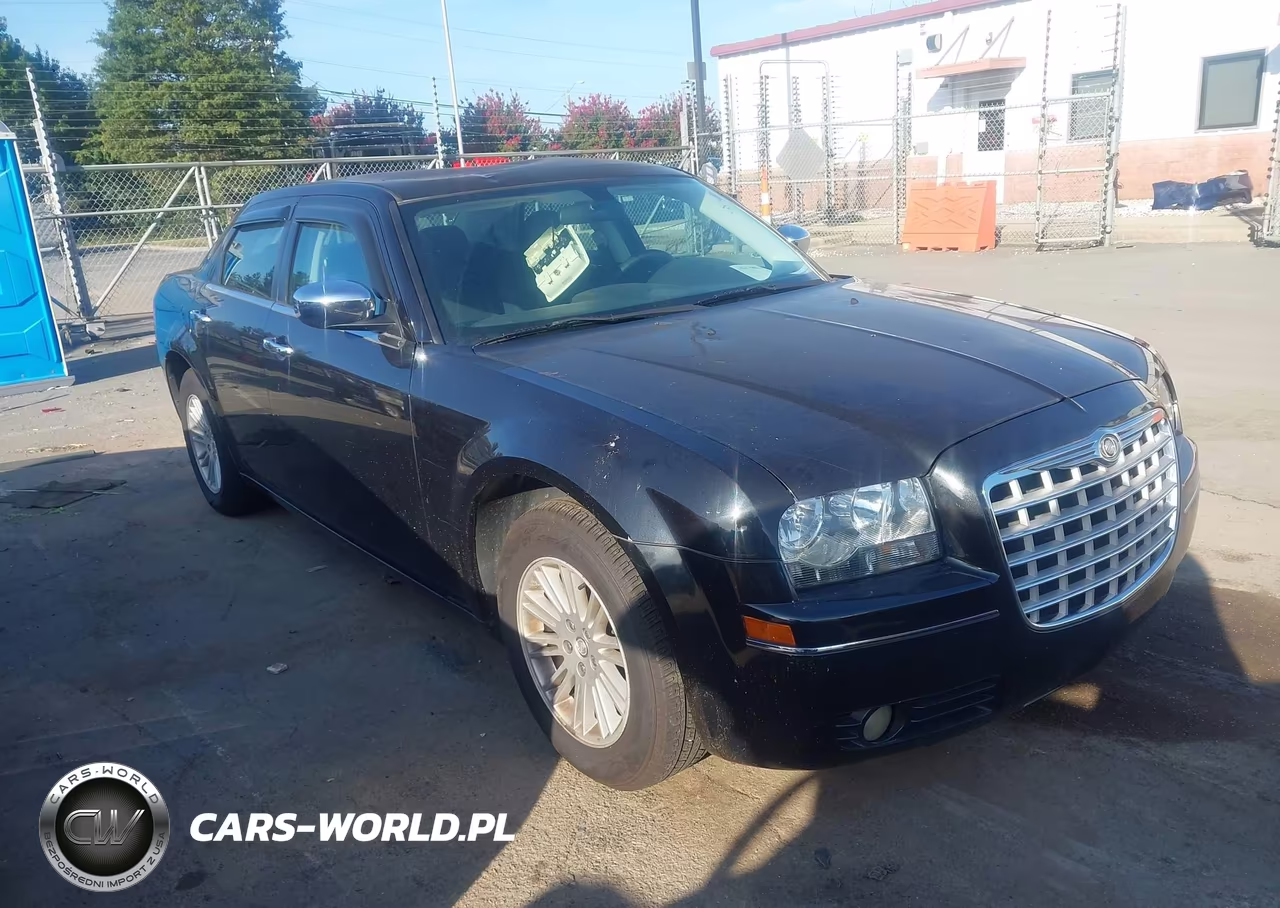 2010 Chrysler 300 Touring Plus VIN:2C3CA1CV8AH258680 - 13