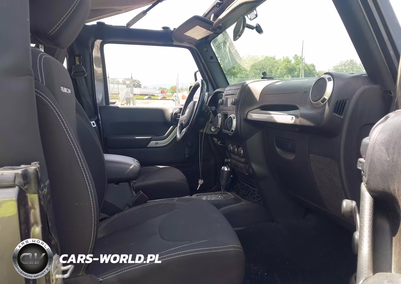 2016 Jeep Wrangler Rubicon VIN:1C4BJWCG7GL225798 - 5