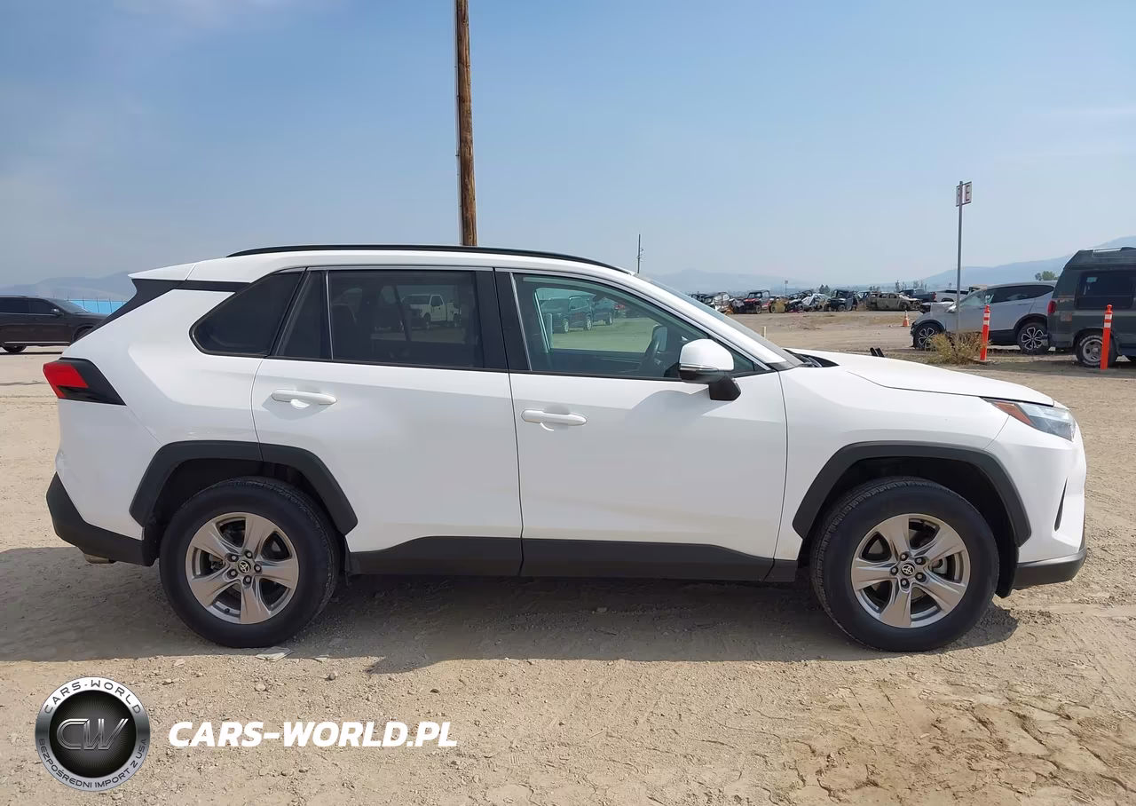 2022 Toyota Rav4 Xle VIN:2T3P1RFV0NC294894 - 13