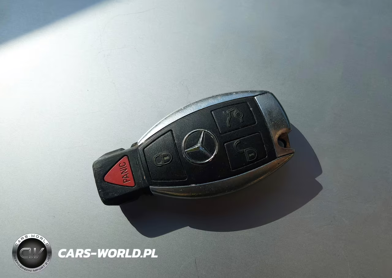 2010 Mercedes-Benz C 300 Sport VIN:WDDGF5EB6AR108713 - 11