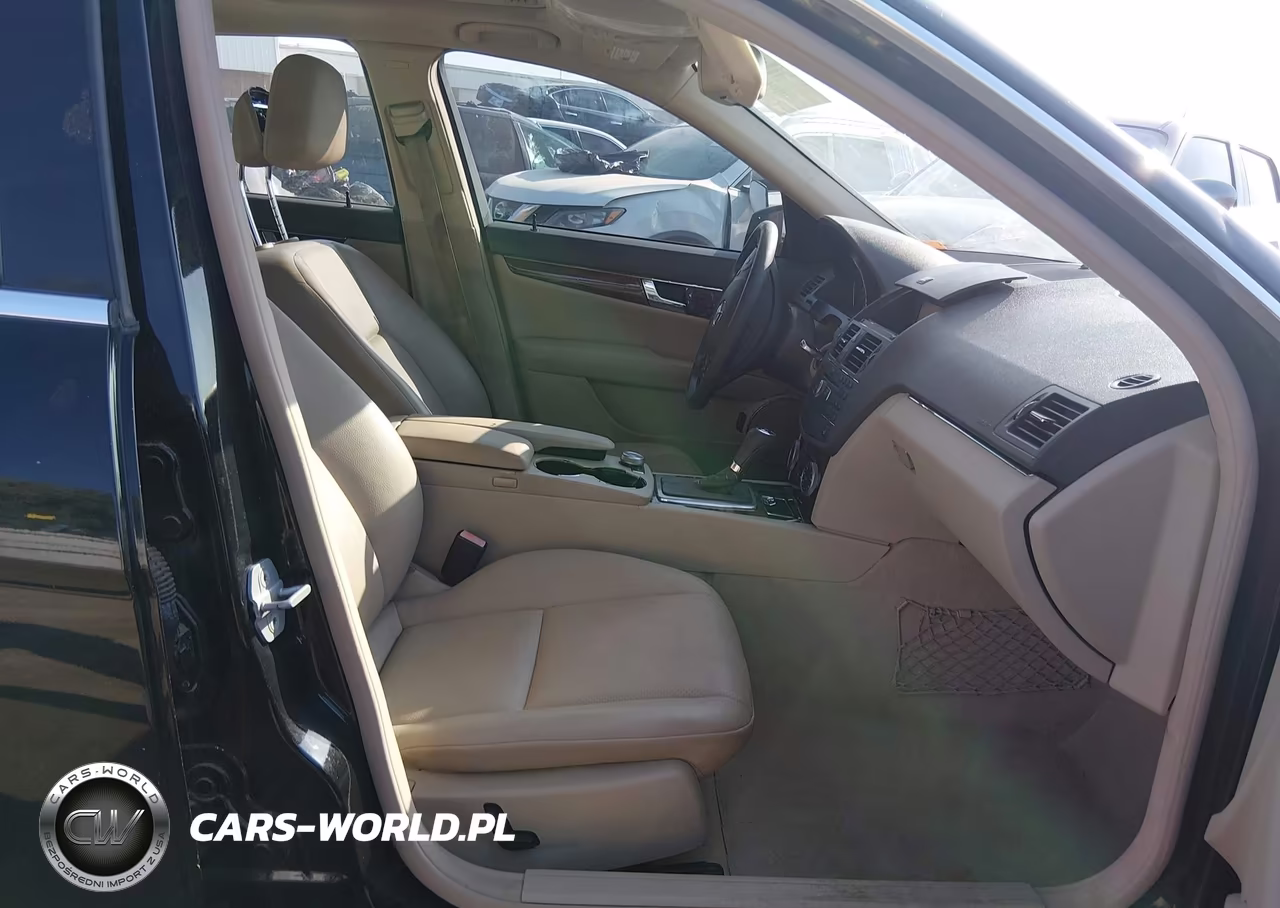 2010 Mercedes-Benz C 300 Sport VIN:WDDGF5EB6AR108713 - 5